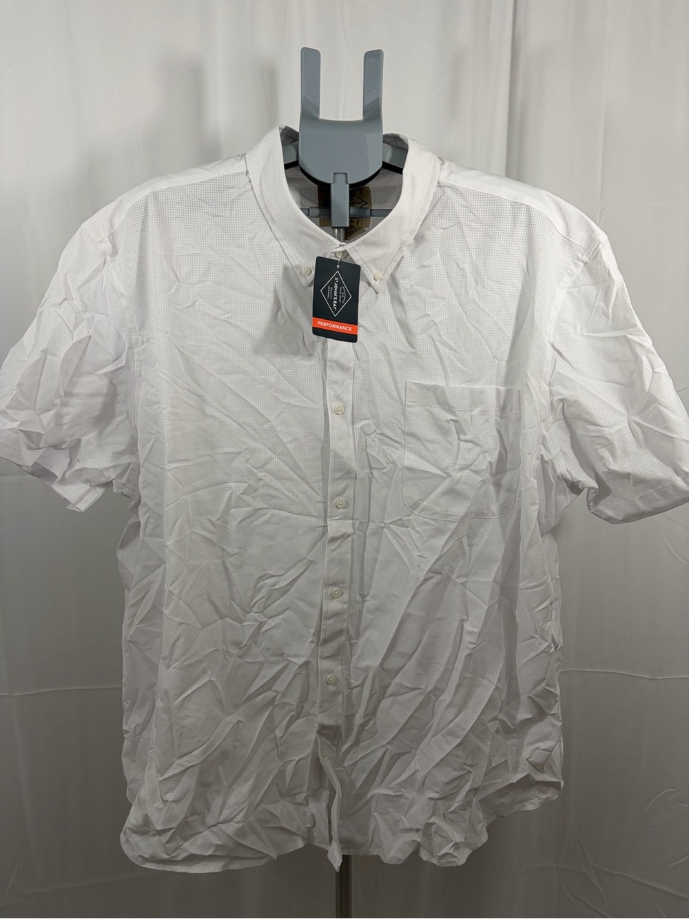 NWT St. John’s Bay Women’s Size 3XL White Short-Sleeve Button-Down Shirt